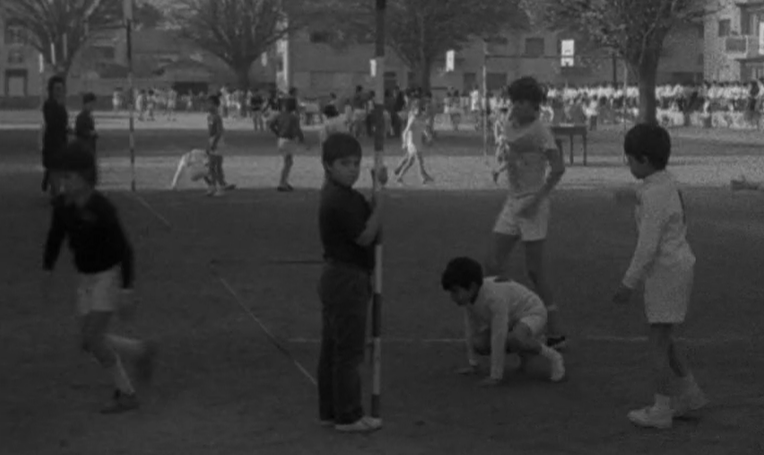 Visita de José Noronha Feio a escola no Porto