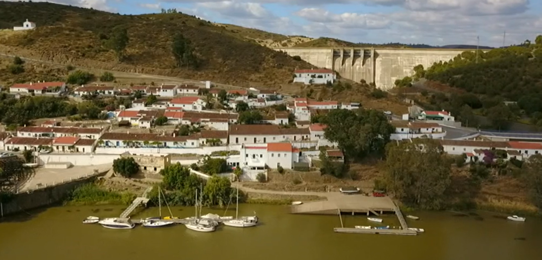 No País dos Campeões: Pomarão