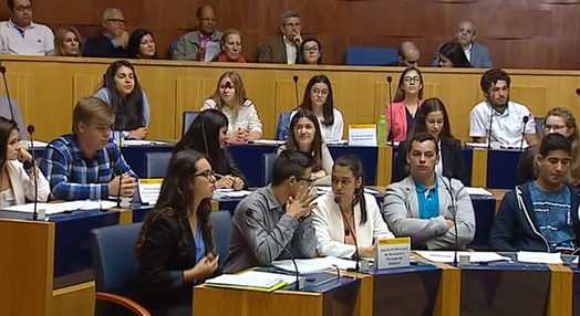 Parlamento jovem na ARL