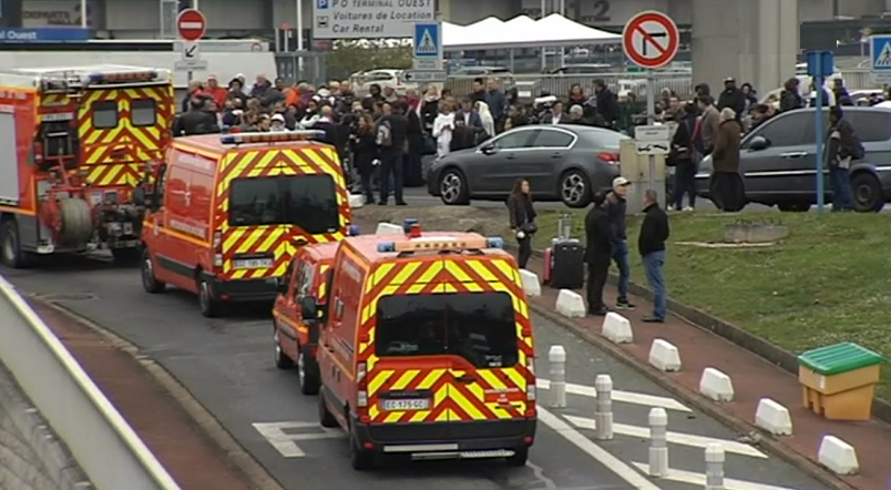 Ataque no Aeroporto em França