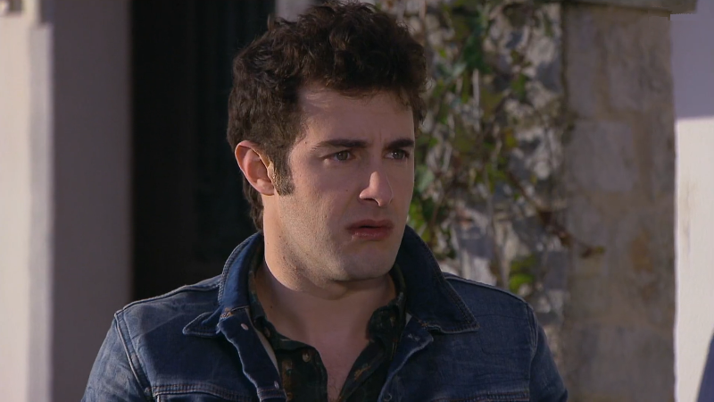 Um Mausoléu em Beirais – Episódio 144