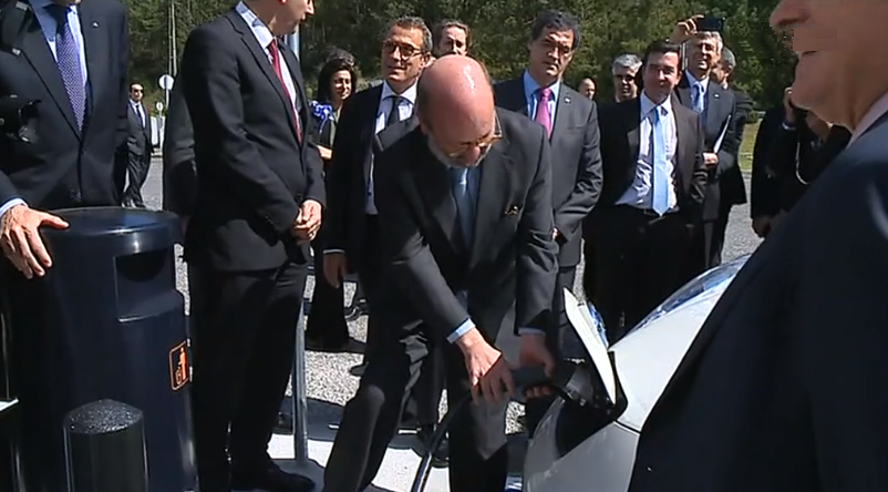 Postos de carregamento rápido na A1