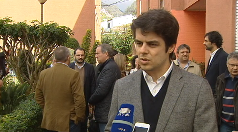 PSD Madeira visita bairro da Ribeira grande