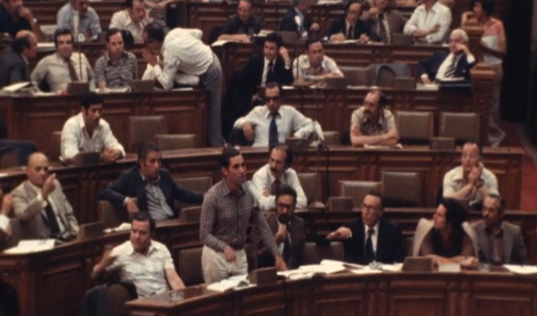 Aprovação de projetos-lei do PS e do PSD