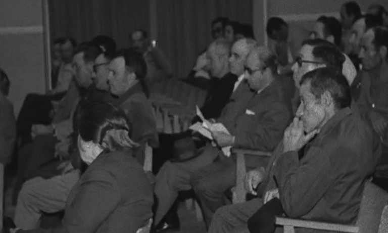 Reunião de trabalhadores rurais em Benavente