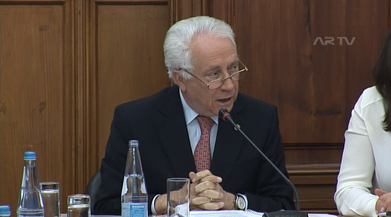 Carlos Costa no Parlamento