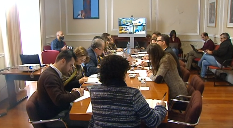 Debate sobre o funcionamento das ambulâncias SIV