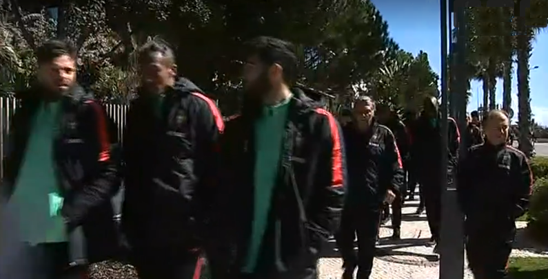 Futebol: Passeio dos jogadores da Seleção Nacional