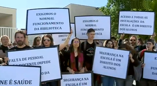 Protestos na escola do Pinhal Novo