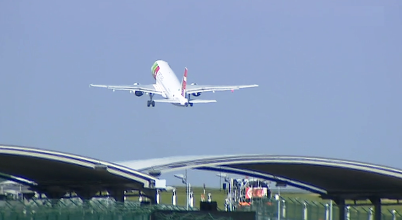 Ponte aérea entre Porto e Lisboa