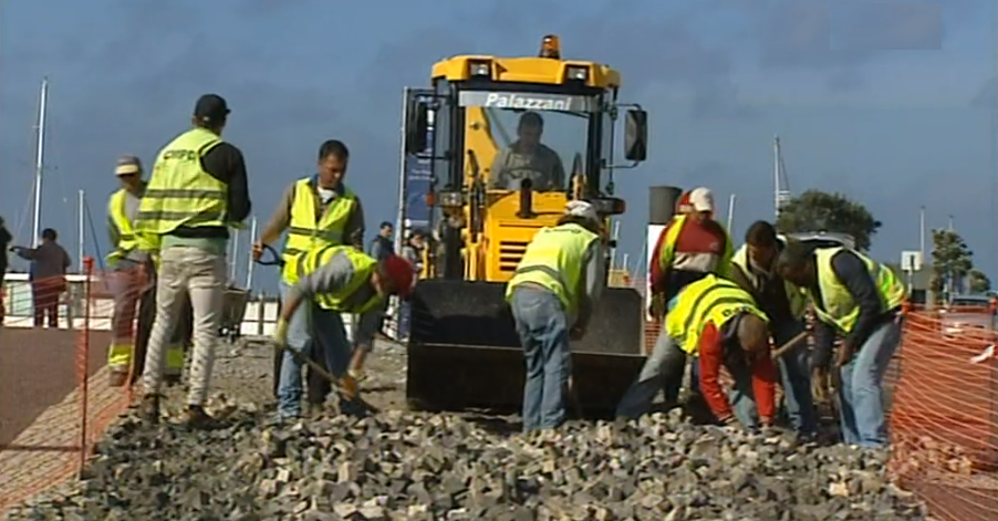 Obras na ciclovia marginal de Ponta Delgada