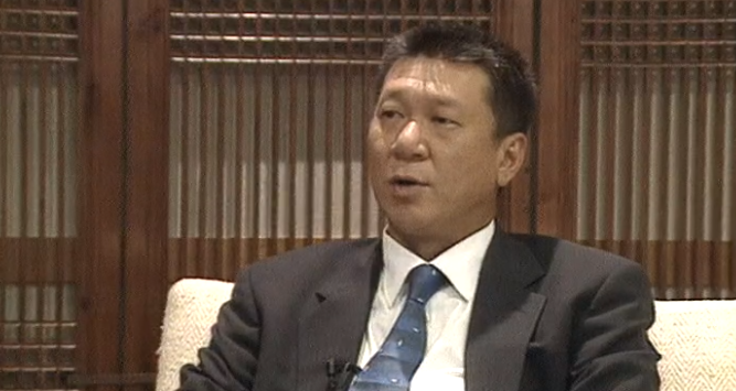 Visita de Edmund Ho a Portugal