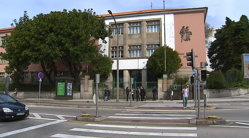 Alunos sem aulas de Português