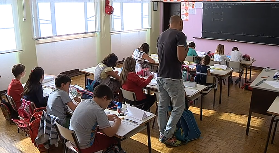 Ministério da Educação abre concurso para contratar professores