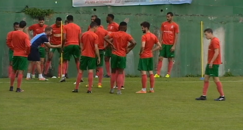 Futebol: Treino do Clube Sport Marítimo