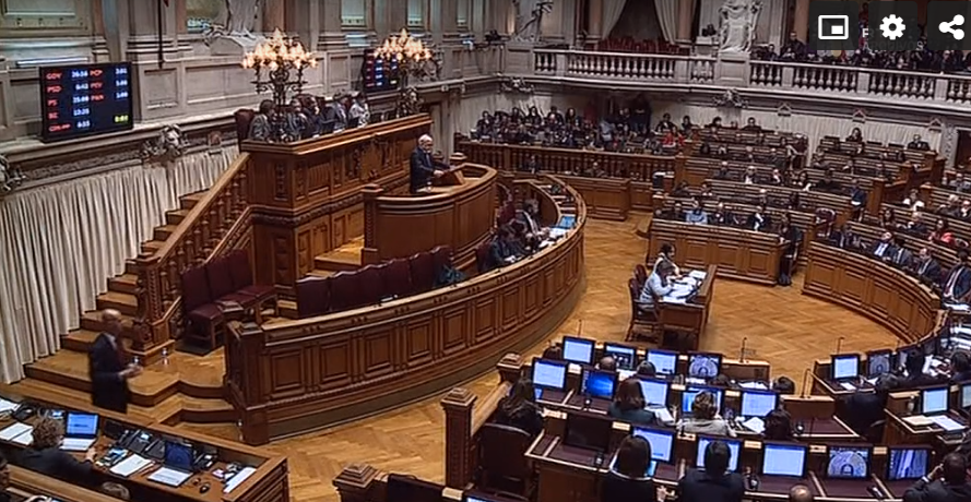 Regularização dos precários da função pública