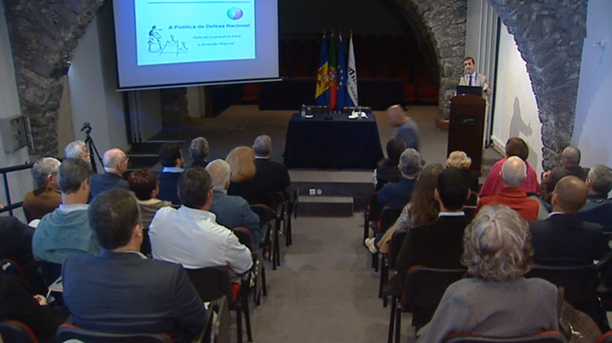 Conferência sobre política de Defesa Nacional na Madeira