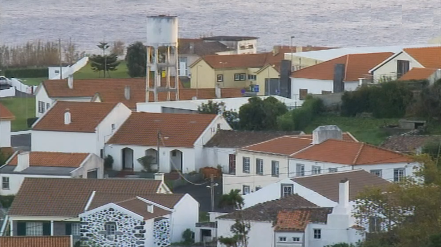 Investimento da câmara das Flores