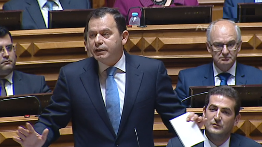 Declarações de Dijsselbloem domina debate na AR