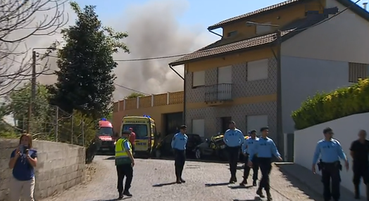 Incêndio em fábrica na Maia