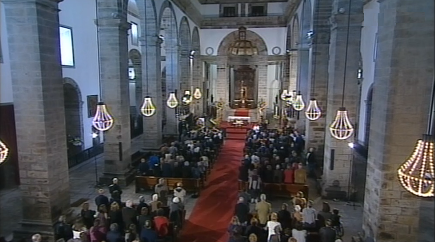 Bispo de Angra celebra missa da Páscoa