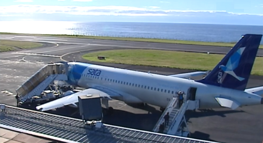 Câmara da Horta exige reposição de ligações aéreas