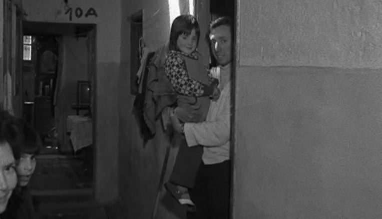 Condições de vida em bairro degradado em Vila Nova de Gaia