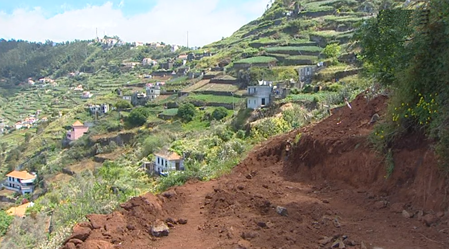 Pedro Coelho visita caminho do Aviceiro