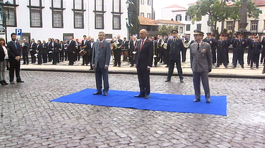 Sessão comemorativa do 25 de Abril no Funchal