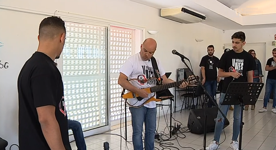 Projeto “Novas vozes de Abril”