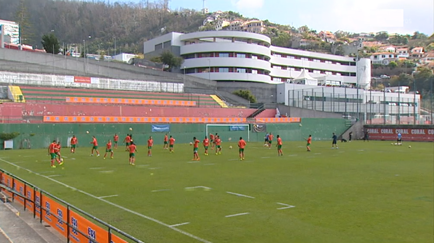 Futebol: Treino do Clube Sport Marítimo