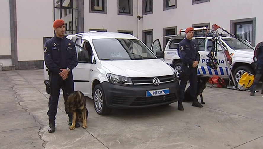 Entrega de viaturas à PSP da Madeira