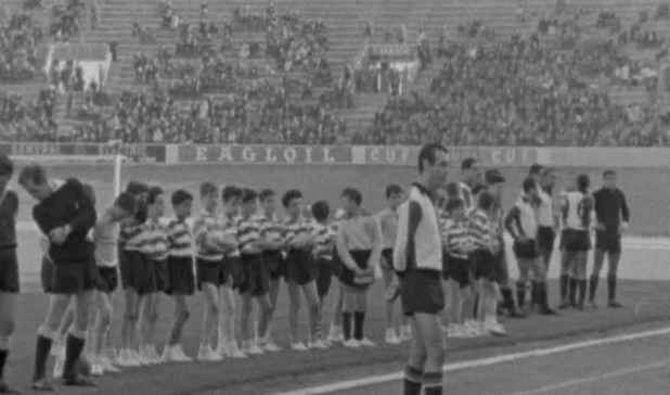 Futebol: homenagem ao jogador João Martins