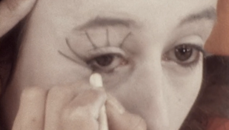 Marina como atriz e datilógrafa