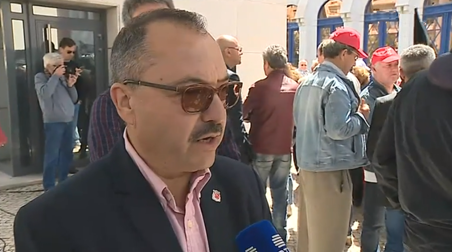 Protesto contra encerramento de balcões da CGD