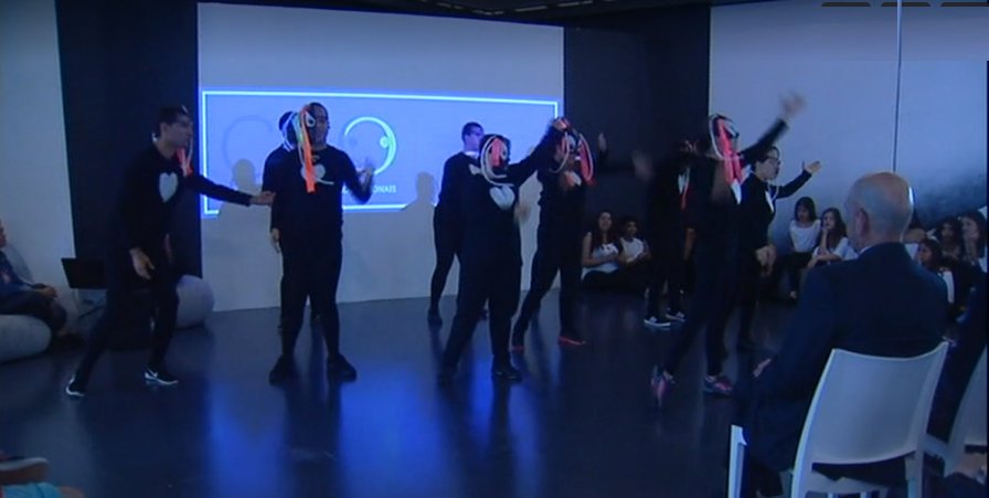 Espetáculo “O Amor Como Resposta”