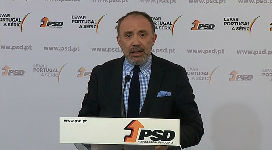 Conferência de imprensa de José Matos Correia