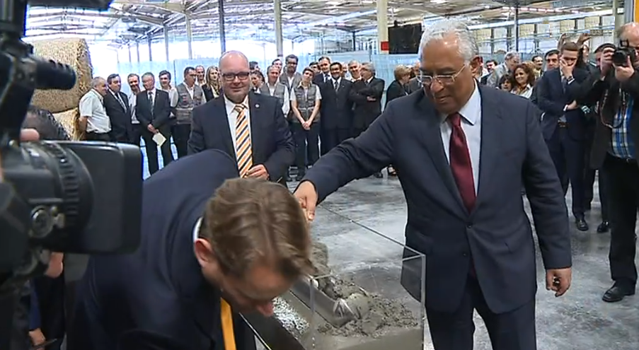 Combate à precariedade laboral