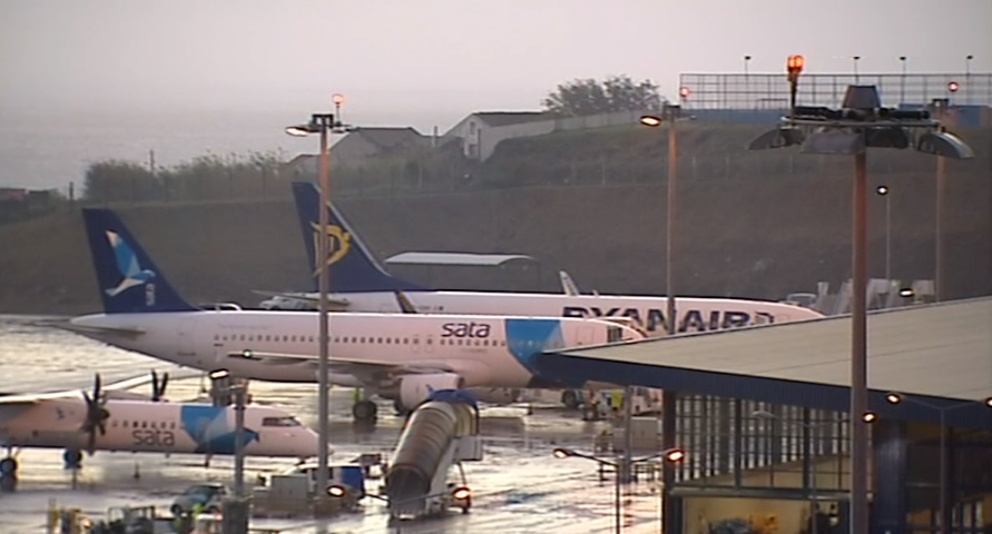 Cancelamento dos Voos da SATA