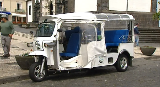 “Tuk Tuk” elétricos nos Açores