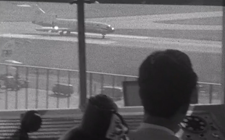 Chegada do avião Boeing 727 “Açores” a Lisboa