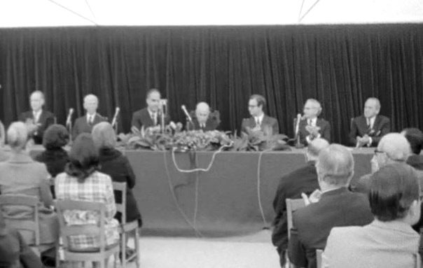 Inauguração da fábrica de relógios “Timex” na Charneca de Caparica