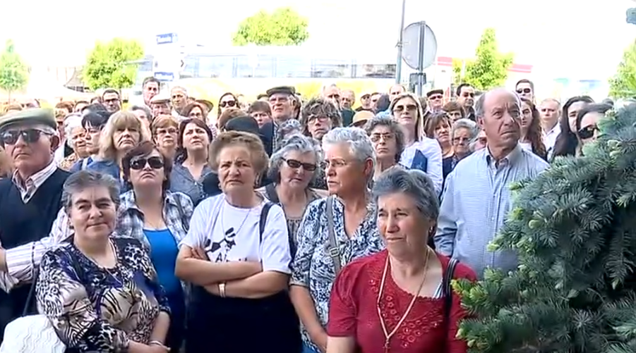 Protestos contra o encerramento da CGD de Almeida