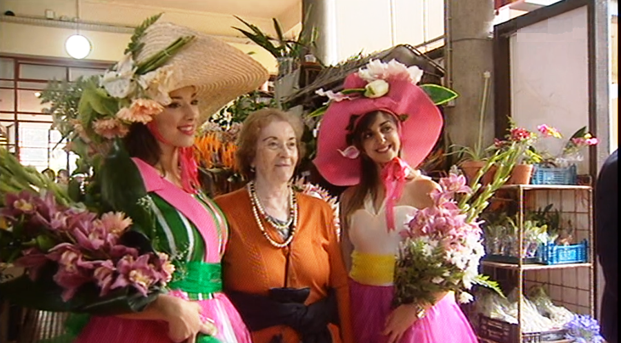 Tapete floral no mercado dos Lavradores