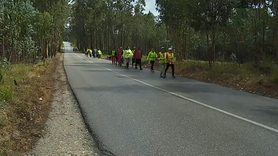 Peregrinos a caminho de Fátima