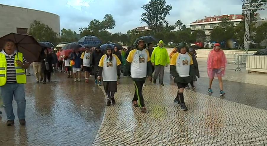 Chegada de peregrinos a Fátima