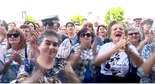 Protestos contra encerramento da CGD de Almeida