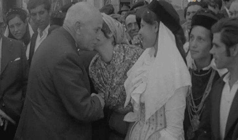 Visita de Américo Tomás à Feira Nacional de Agricultura de Santarém