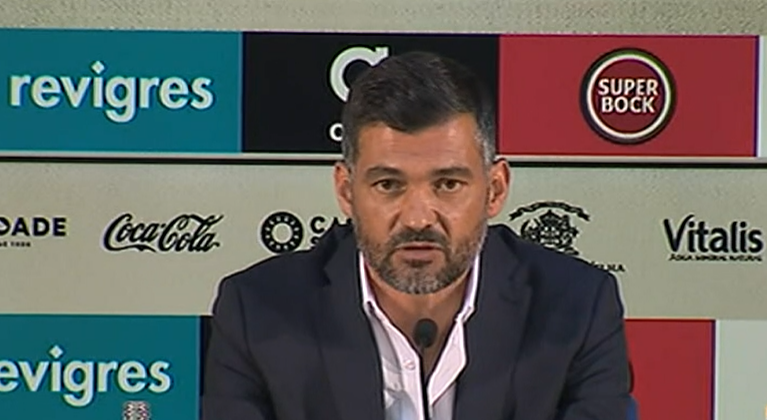 Futebol: Rescaldo Porto vs Desportivo de Chaves