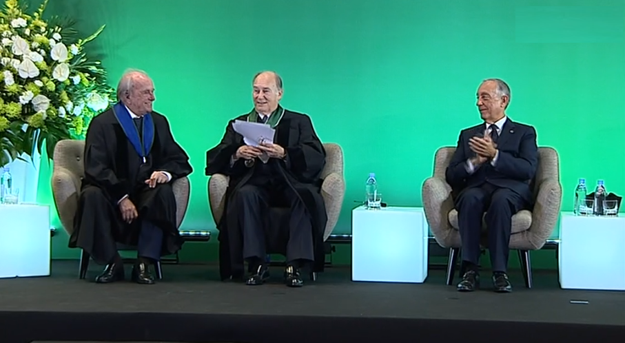 Doutoramento Honoris Causa e condecoração de Aga Khan